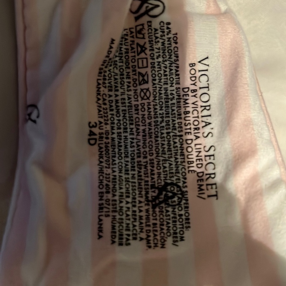 Bra 34D